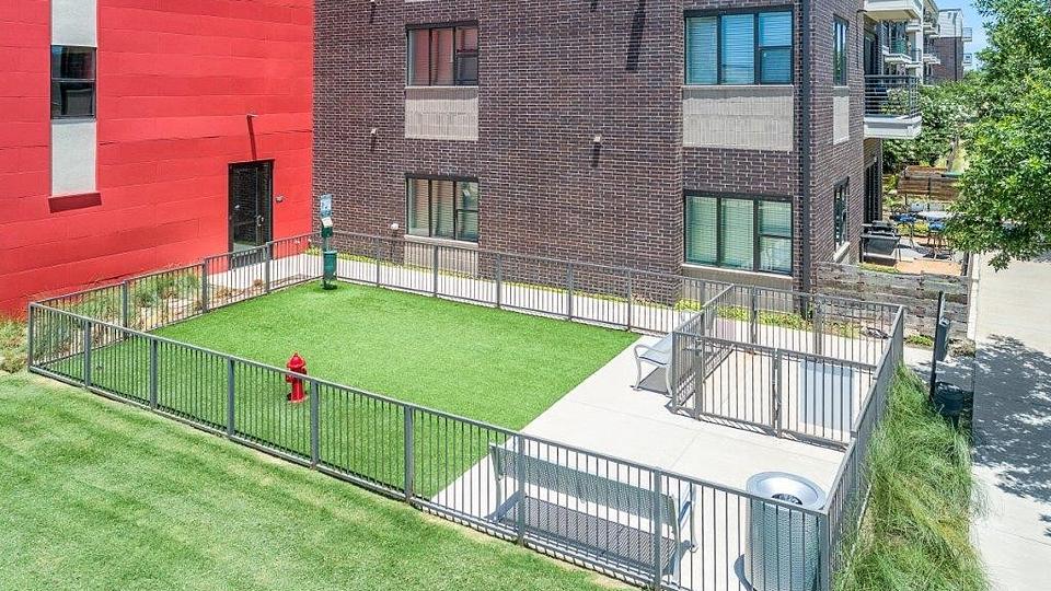 8 Apartments for Rent at Axis 3700 Apartments in Plano, TX